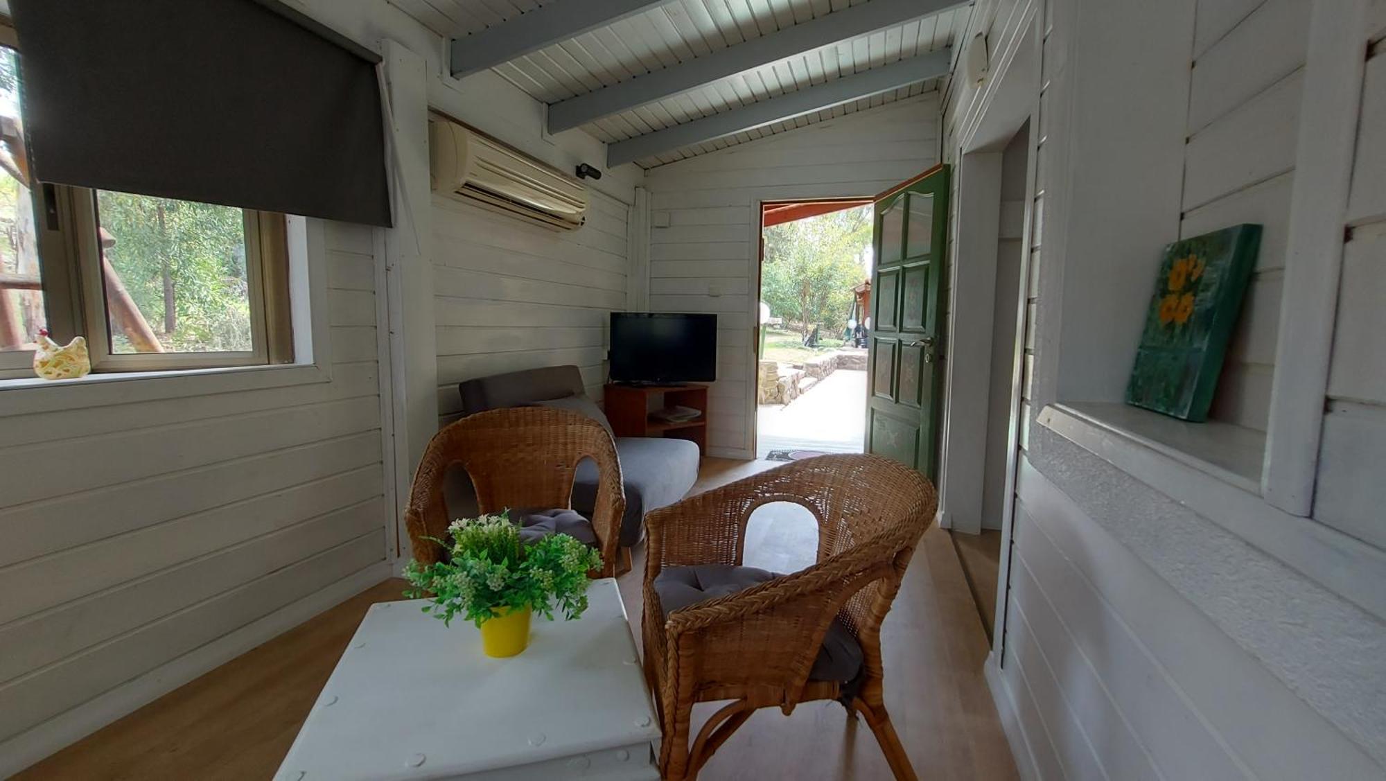 Pundak Guesthouse モシャヴ・ラマト エクステリア 写真