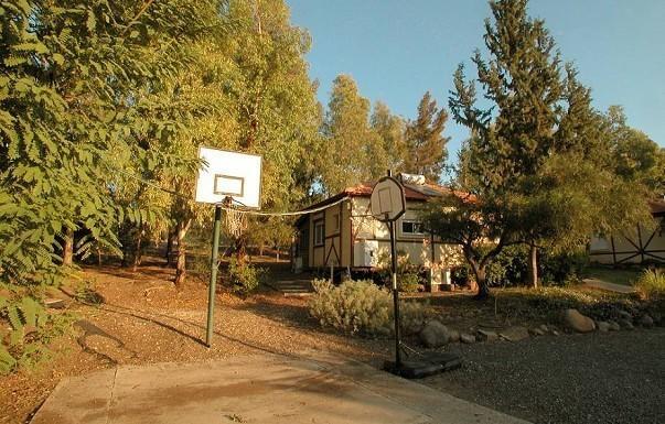 Pundak Guesthouse モシャヴ・ラマト エクステリア 写真